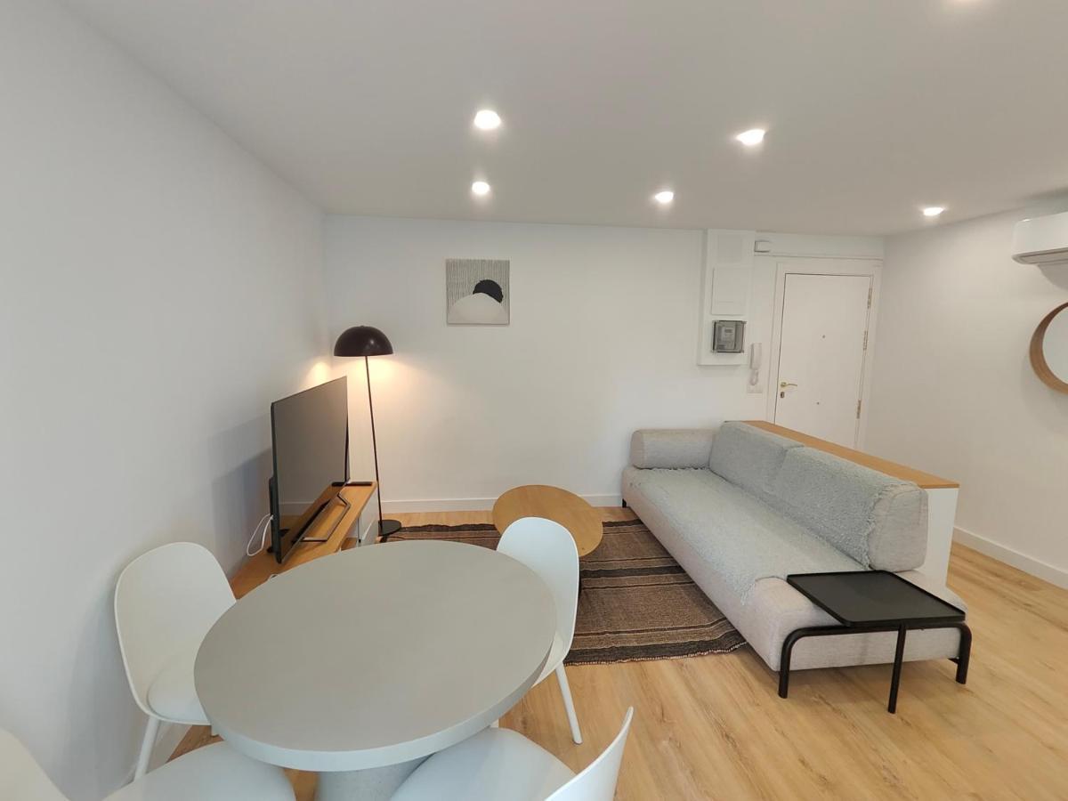 Fantastic Apartment Sant Adria Beach Сант Адриа де Бесос Екстериор снимка